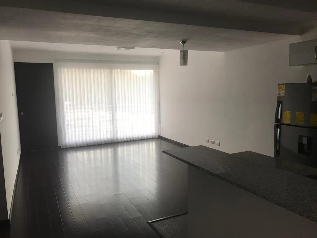 Apartamento en renta zona 16 — foto 3 de 11