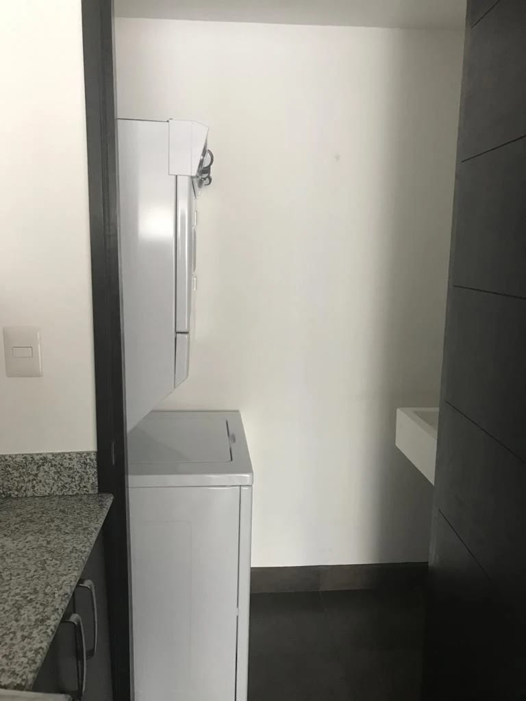 Apartamento en renta zona 16 — foto 11 de 11