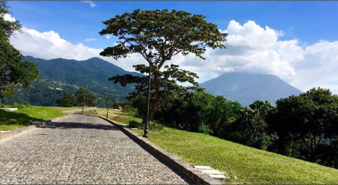 Lindo terreno en venta en Antigua Guatemala — foto 6 de 7